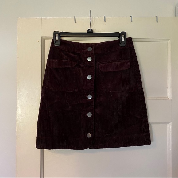 Maroon corduroy skirt - Picture 4 of 4